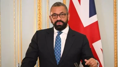 وزير الداخلية البريطاني السابق جيمس كليفرلي