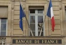 النشاط التجاري الفرنسي هبط لأدنى مستوى في 14 شهراً