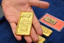 صعد الذهب بشكل طفيف اليوم الجمعة، معوضا خسائر سابقة تجاوزت ⁠واحدا في المئة، وسط آمال بتحقيق انفراجة لإنهاء