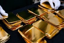 "غولدمان ساكس" خفض توقعات سعر الذهب 500 دولار