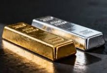 الذهب يتراجع 3% عند التسوية والفضة تهبط 6.5%