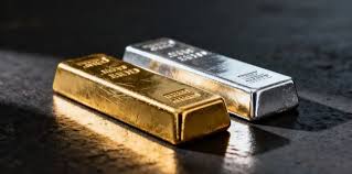 الذهب يتراجع 3% عند التسوية والفضة تهبط 6.5%