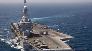 فرنسا تسحب «شارل ديغول» مع تراجع التوتر بين واشنطن وإيران