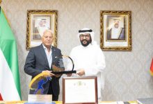 «الصحة» تكرّم البروفيسور موسى خورشيد لحصوله على جائزة الريادة العالمية بجراحة السمنة