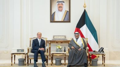 سمو ولي العهد يستقبل رئيس مجلس الإدارة الرئيس التنفيذي لـ«بلاك روك»