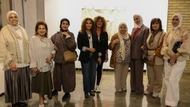 "الأڤنيوز جاليري" يستضيف معرض "نسج الحوار" الذي يجمع بين الفن والذاكرة والتعبير بمشاركة فنانات يقدمن تجارب إبداعية معاصرة
